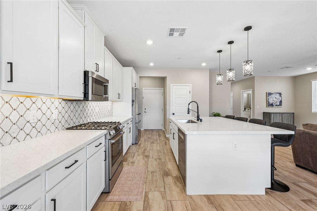 194 Viento Ridge Street Property Photo 14