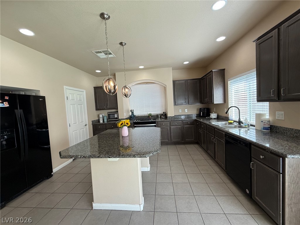 8173 Crimson Creek Court Property Photo 7