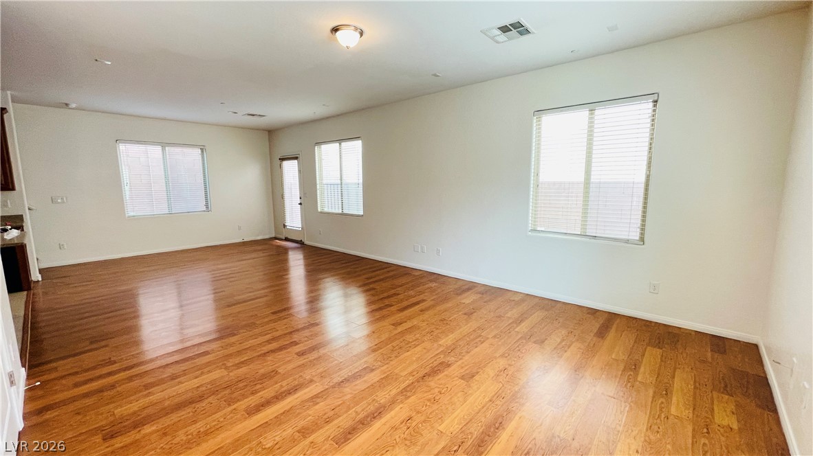669 Emerald Idol Place Property Photo 2