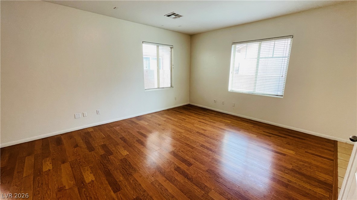 669 Emerald Idol Place Property Photo 4