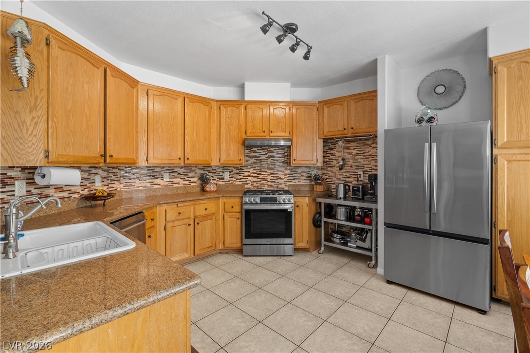 1816 Eagle Bluff Lane Property Photo 11