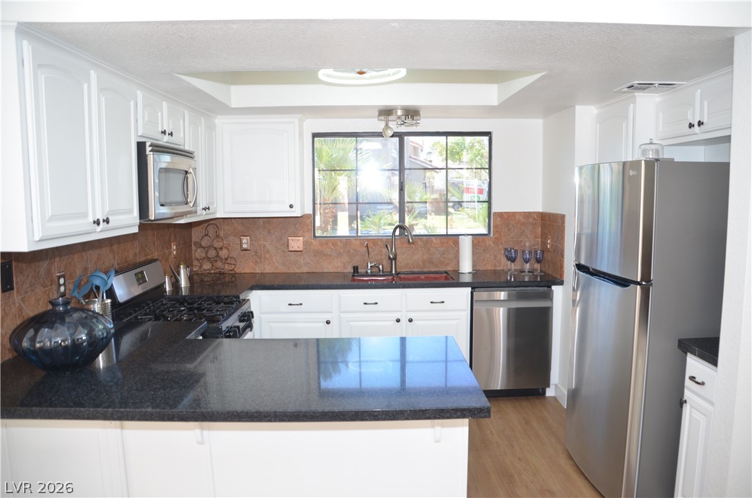 1442 White Drive Property Photo 2