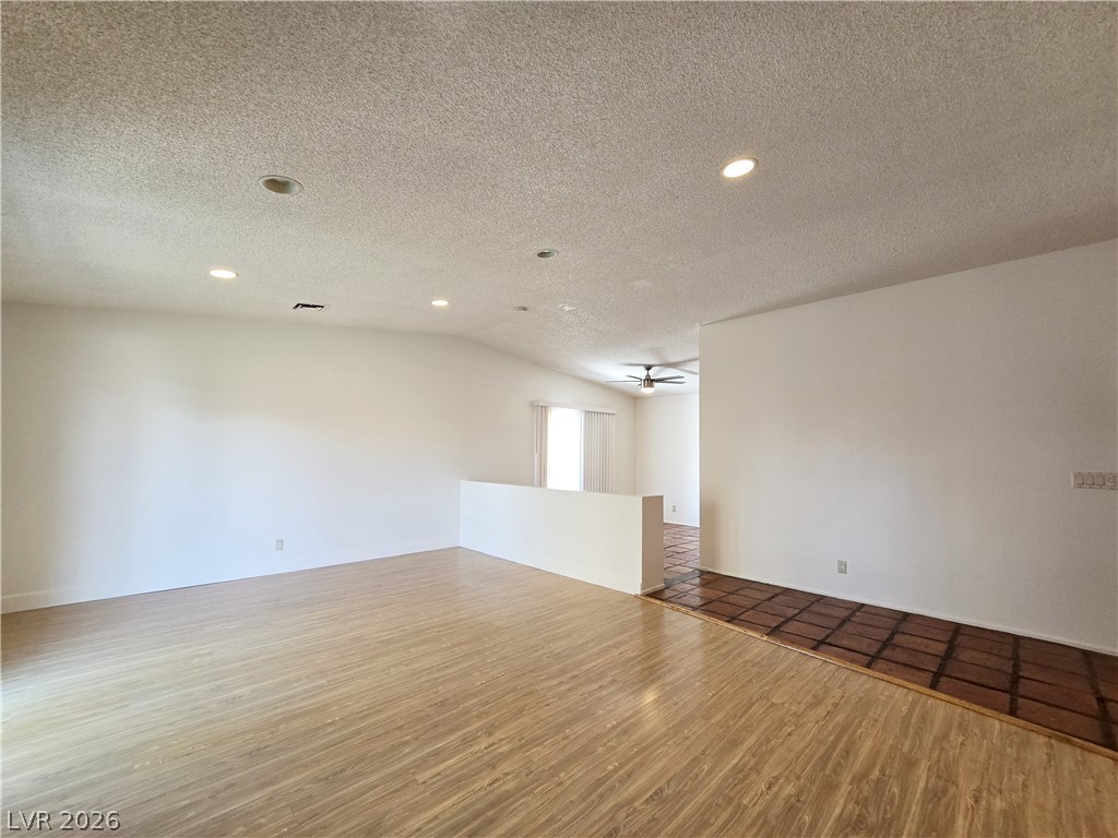 6346 Bullion Boulevard Property Photo 4
