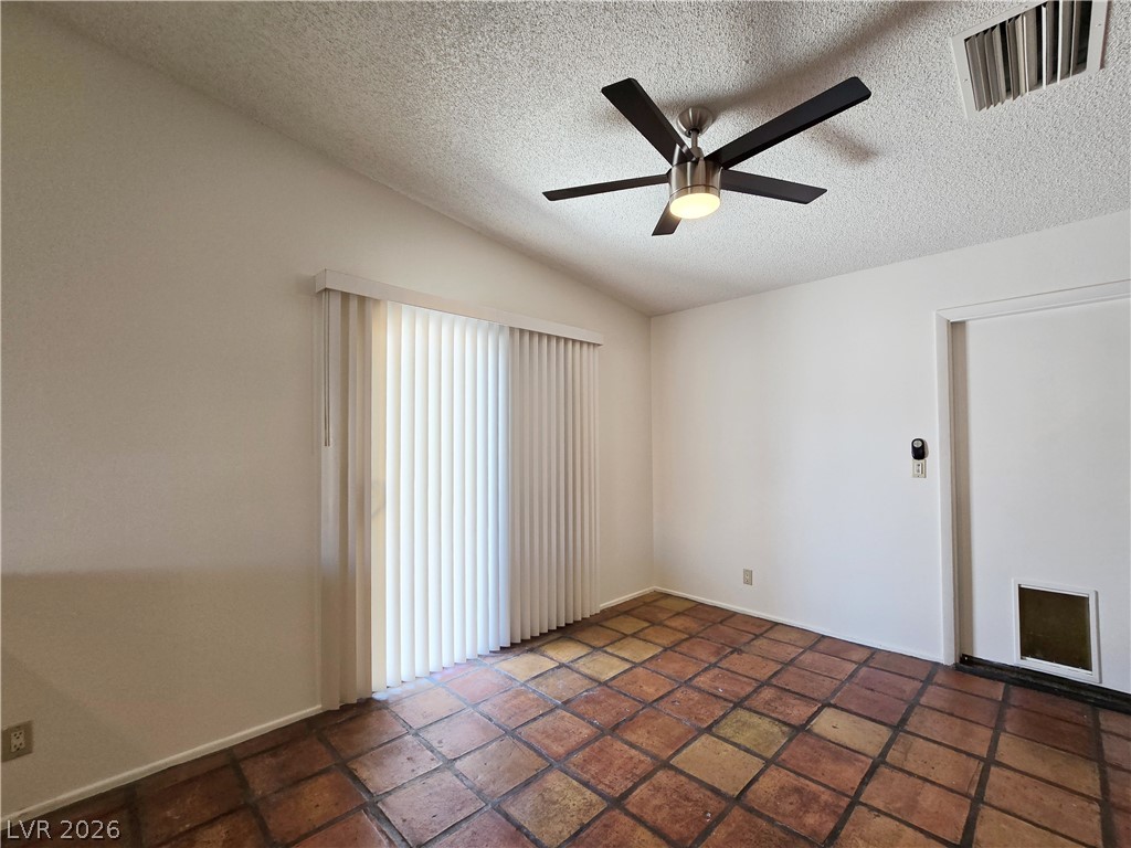 6346 Bullion Boulevard Property Photo 7