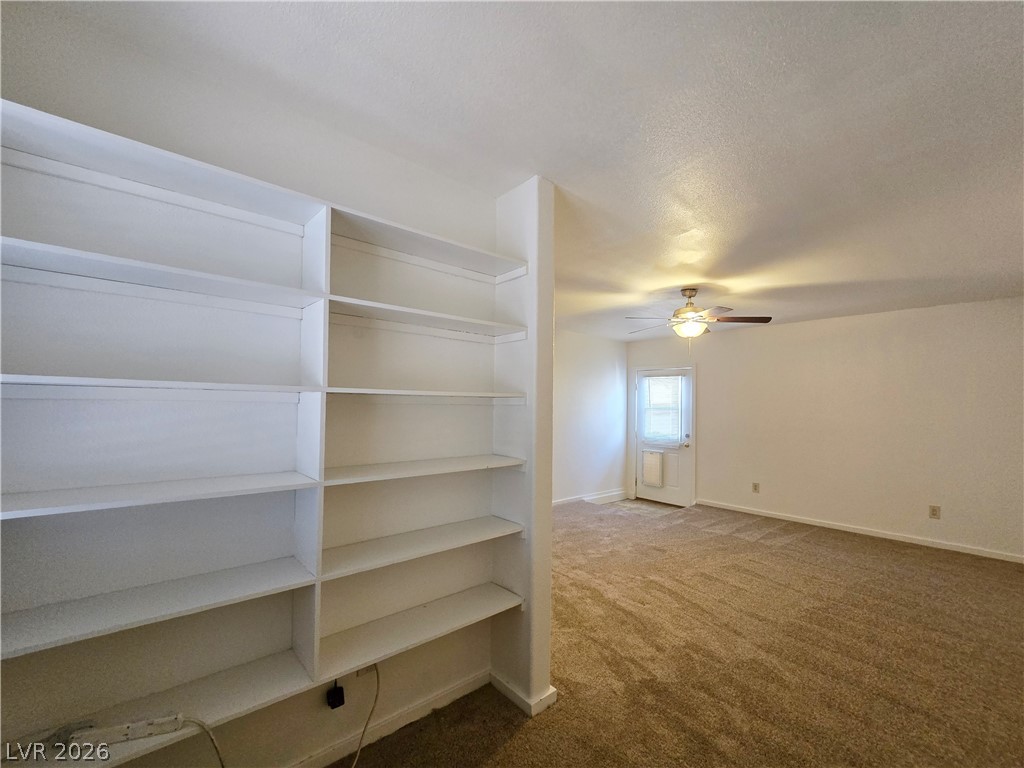 6346 Bullion Boulevard Property Photo 14