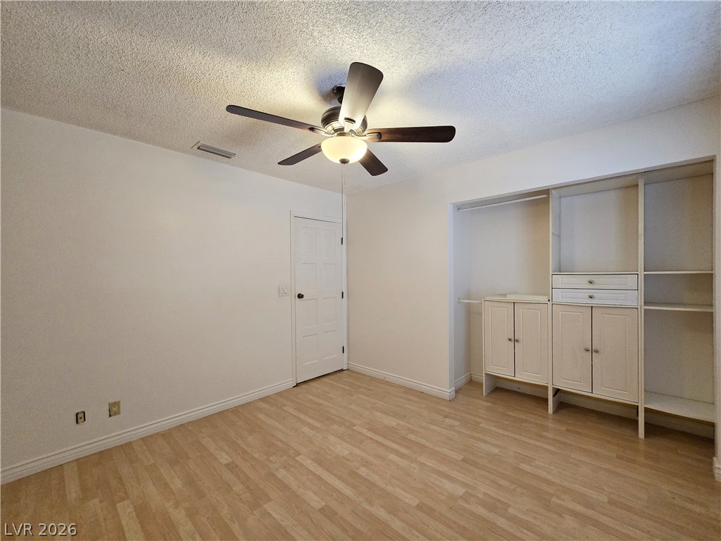 6346 Bullion Boulevard Property Photo 23