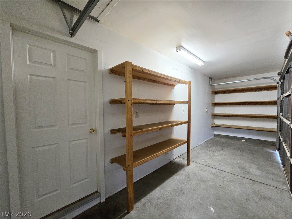 6346 Bullion Boulevard Property Photo 29