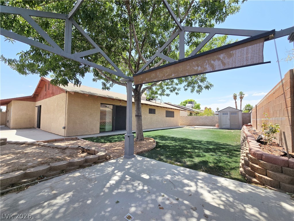 6346 Bullion Boulevard Property Photo 30