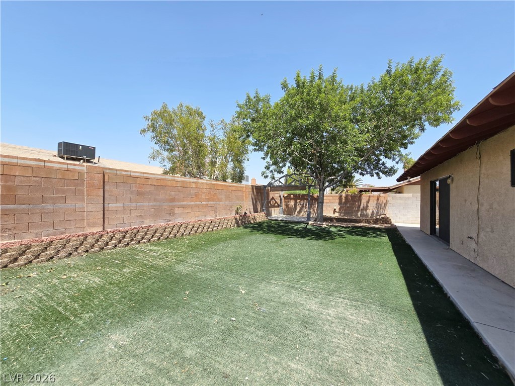 6346 Bullion Boulevard Property Photo 32