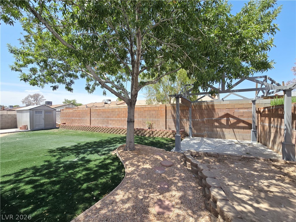 6346 Bullion Boulevard Property Photo 33