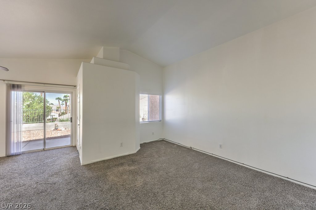 3186 Castle Canyon Avenue Property Photo 27