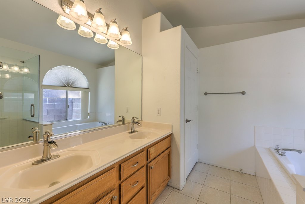 3186 Castle Canyon Avenue Property Photo 30