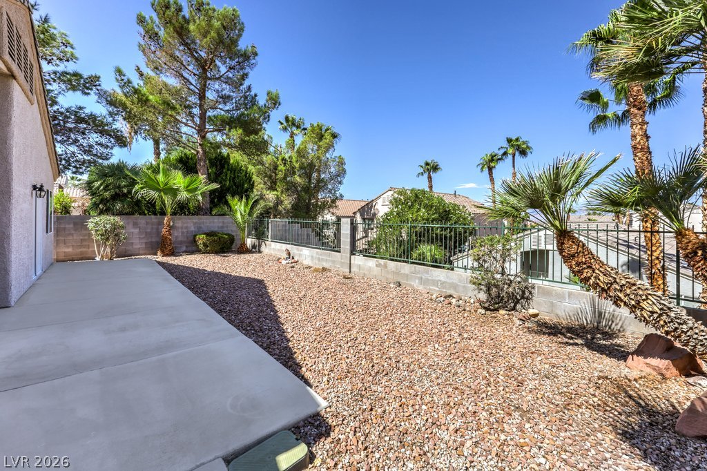 3186 Castle Canyon Avenue Property Photo 37