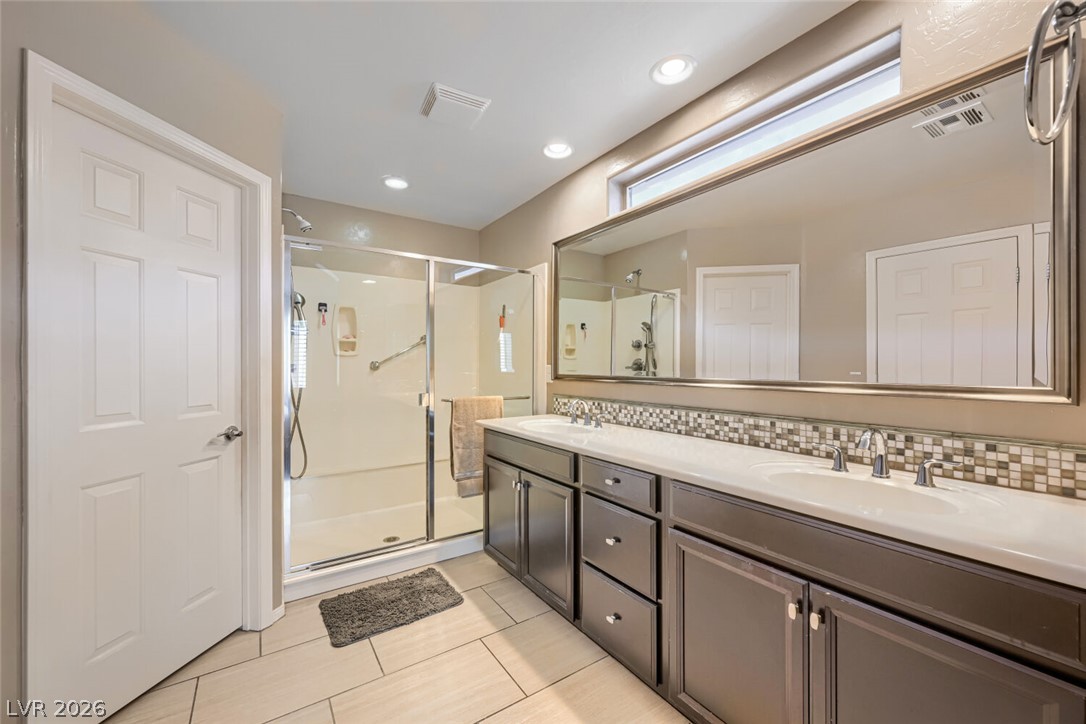 3708 Rocklin Peak Avenue Property Photo 4