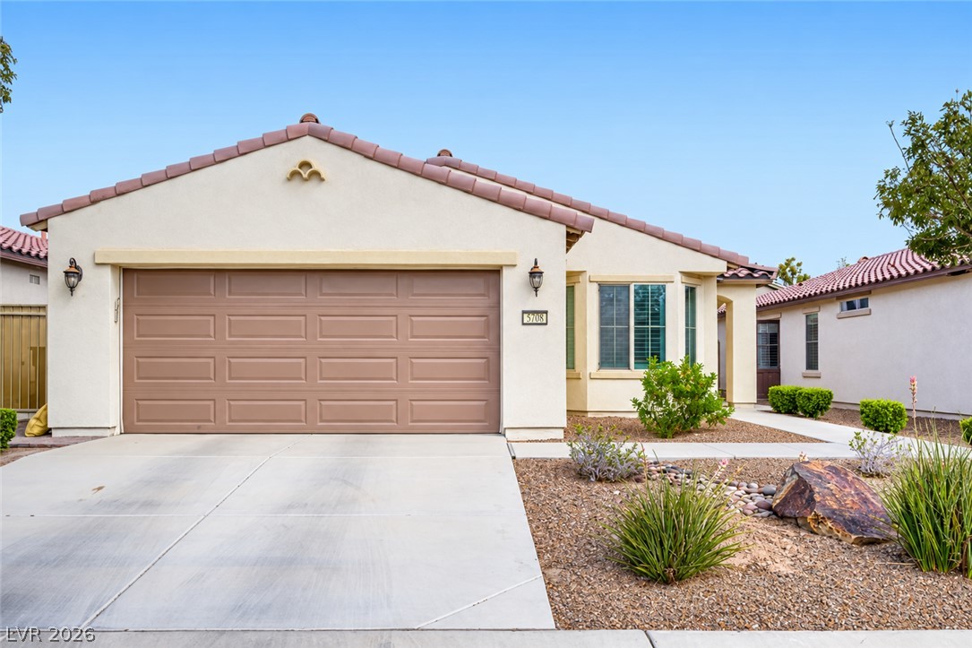3708 Rocklin Peak Avenue Property Photo 6