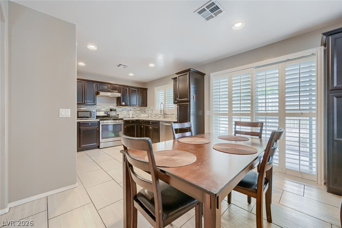 3708 Rocklin Peak Avenue Property Photo 10