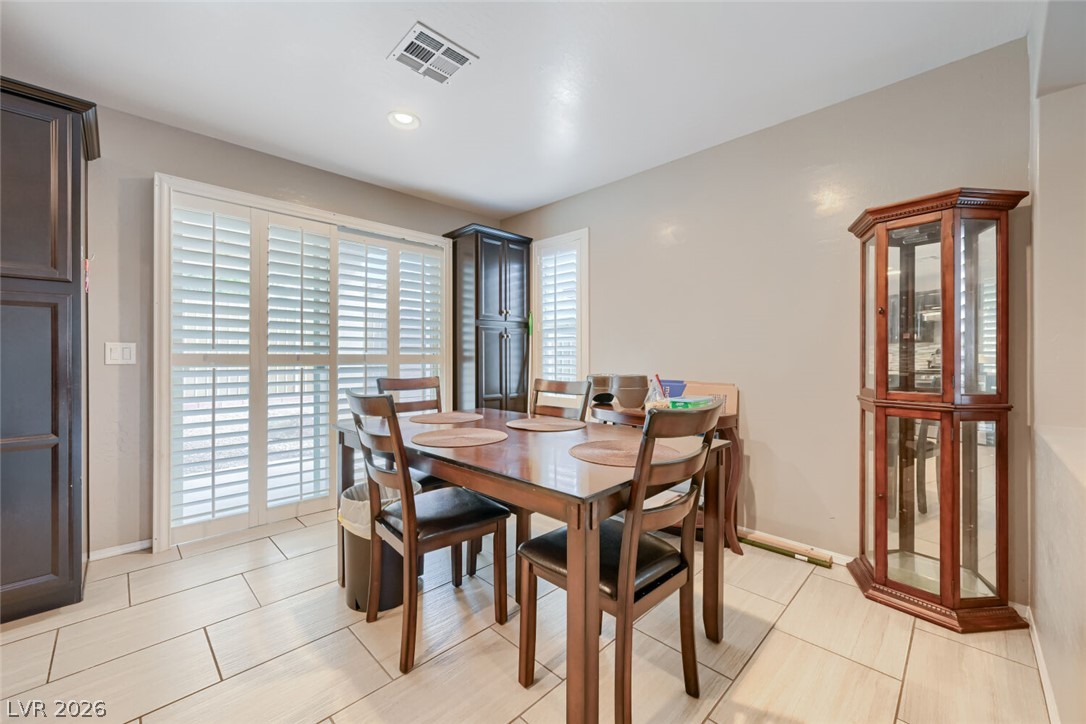 3708 Rocklin Peak Avenue Property Photo 12