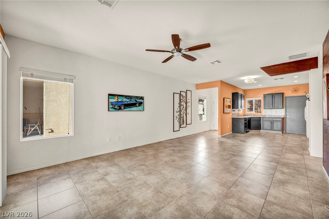 7617 Wingspread Street Property Photo 8