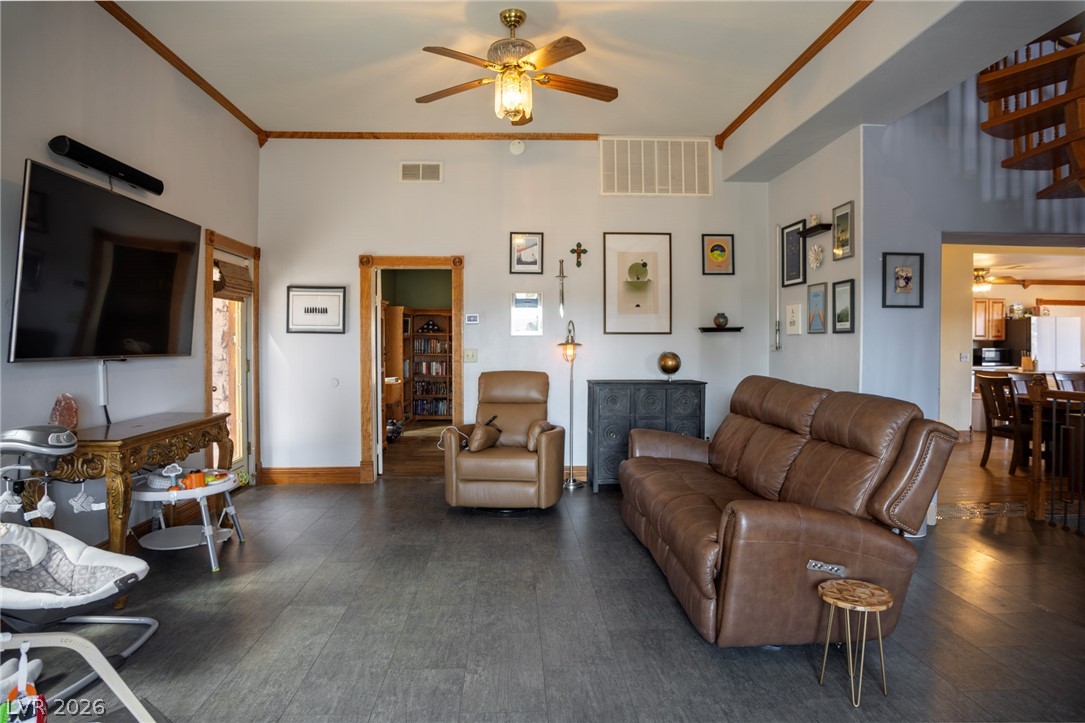 560 Bonelli Avenue Property Photo 12