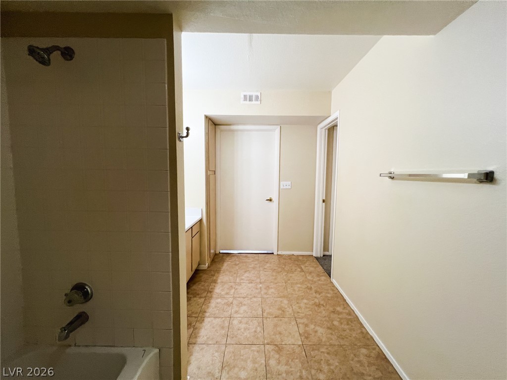 1150 North Buffalo Drive 1108 Property Photo 61