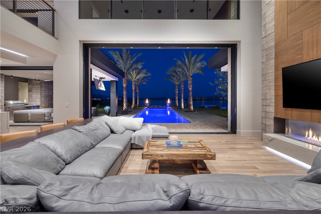 10 Sunrise Beach Circle Property Photo 8