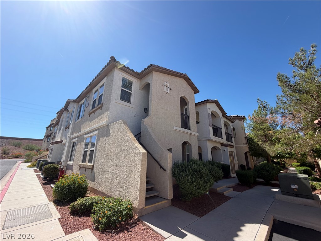 50 Aura De Blanco Street 9102 Property Photo 1