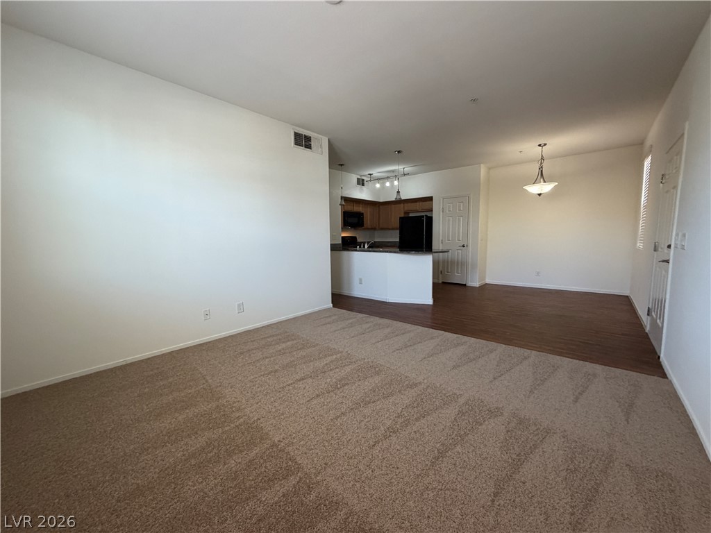 50 Aura De Blanco Street 9102 Property Photo 5