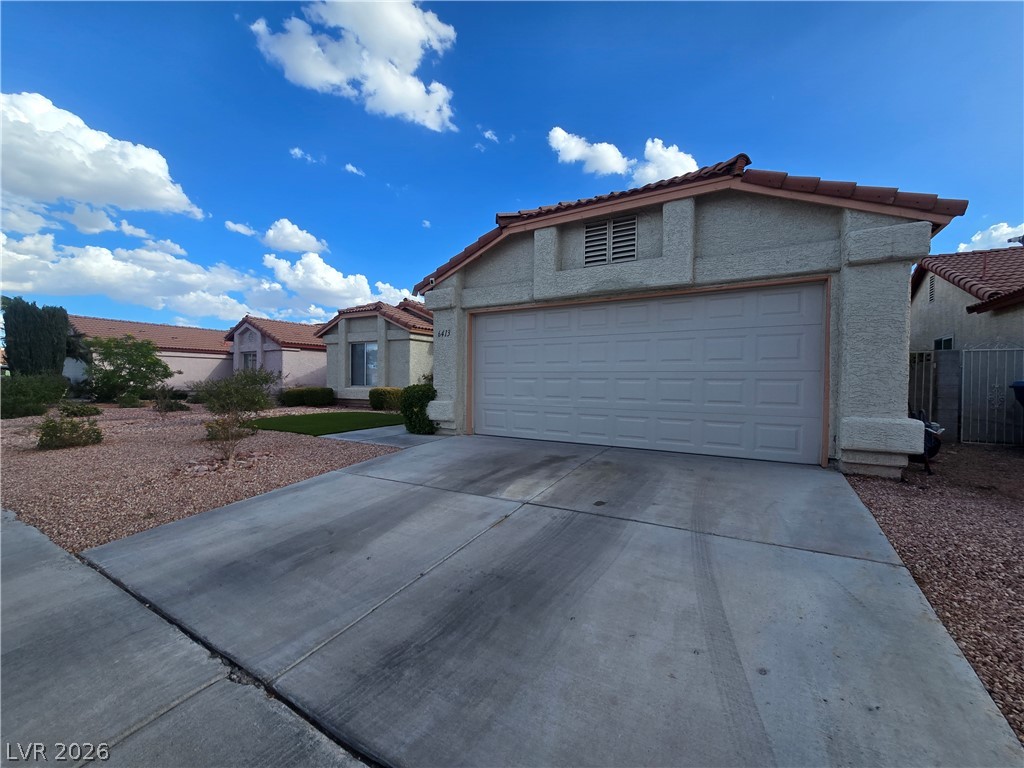 6413 Sterling Springs Parkway Property Photo 2