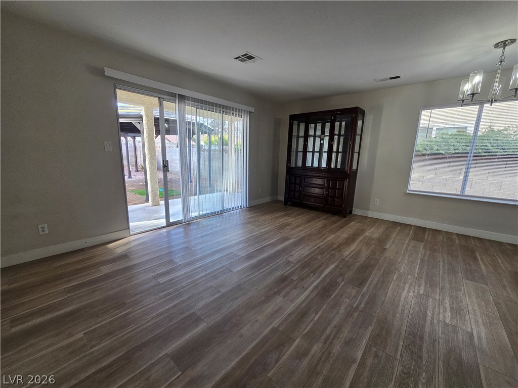 6413 Sterling Springs Parkway Property Photo 7