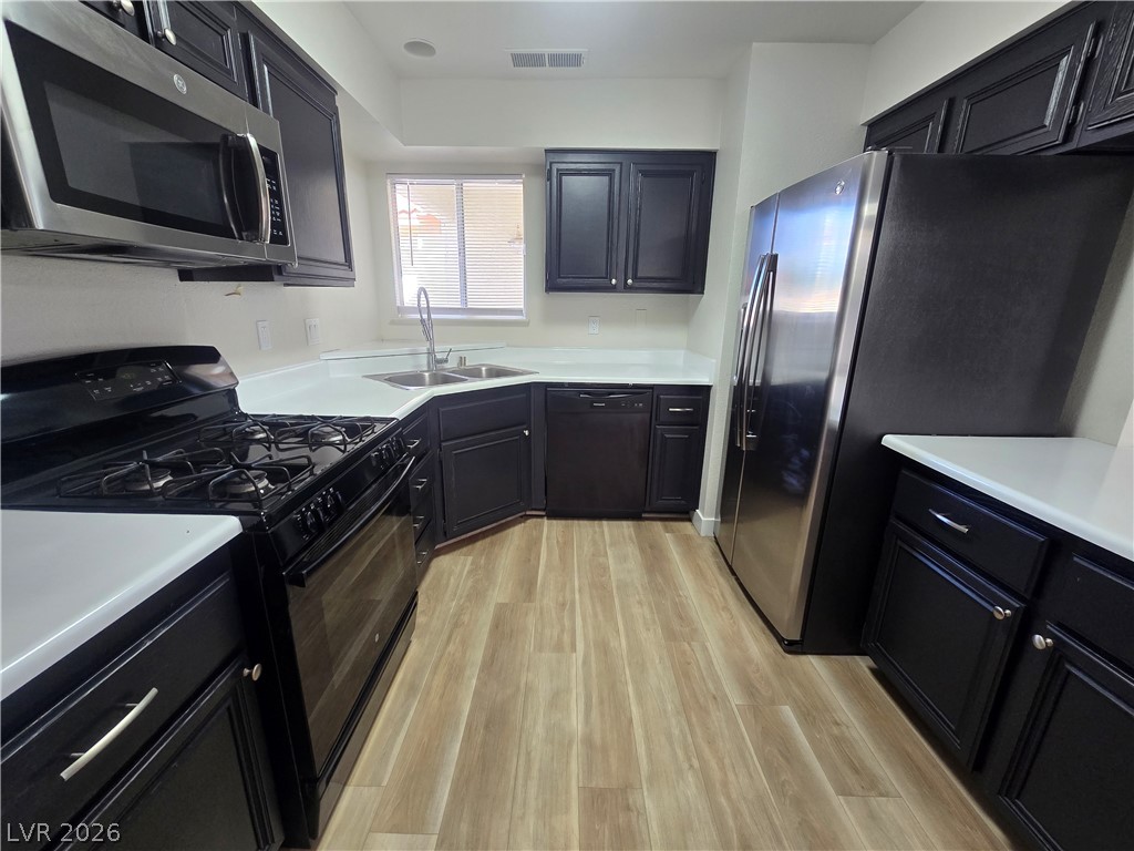 6413 Sterling Springs Parkway Property Photo 9