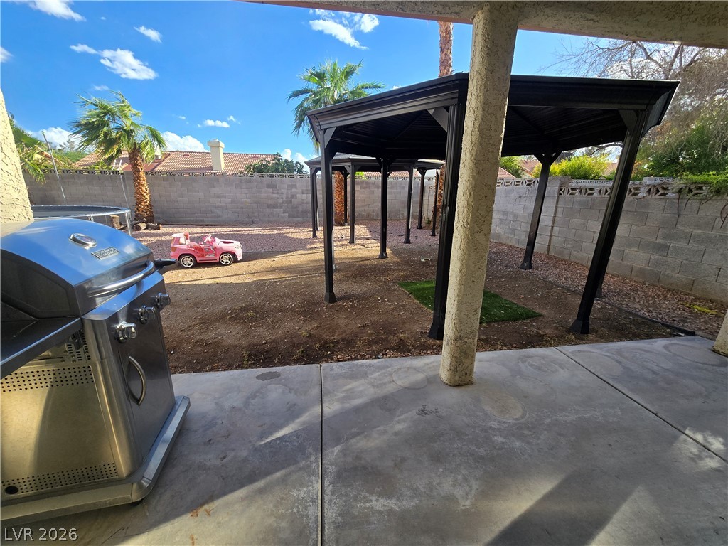 6413 Sterling Springs Parkway Property Photo 16