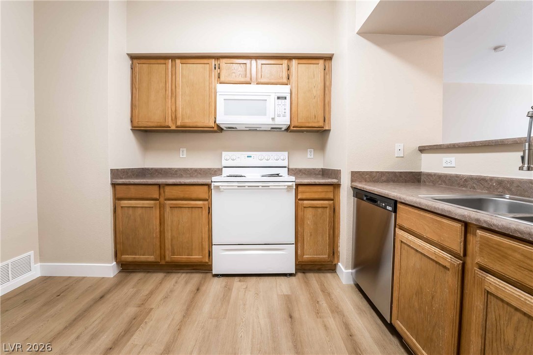 6650 West WARM SPRINGS Road 1179 Property Photo 1