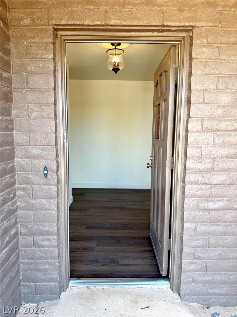 1571 Turf Drive Property Photo 5