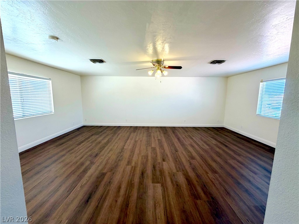 1571 Turf Drive Property Photo 18