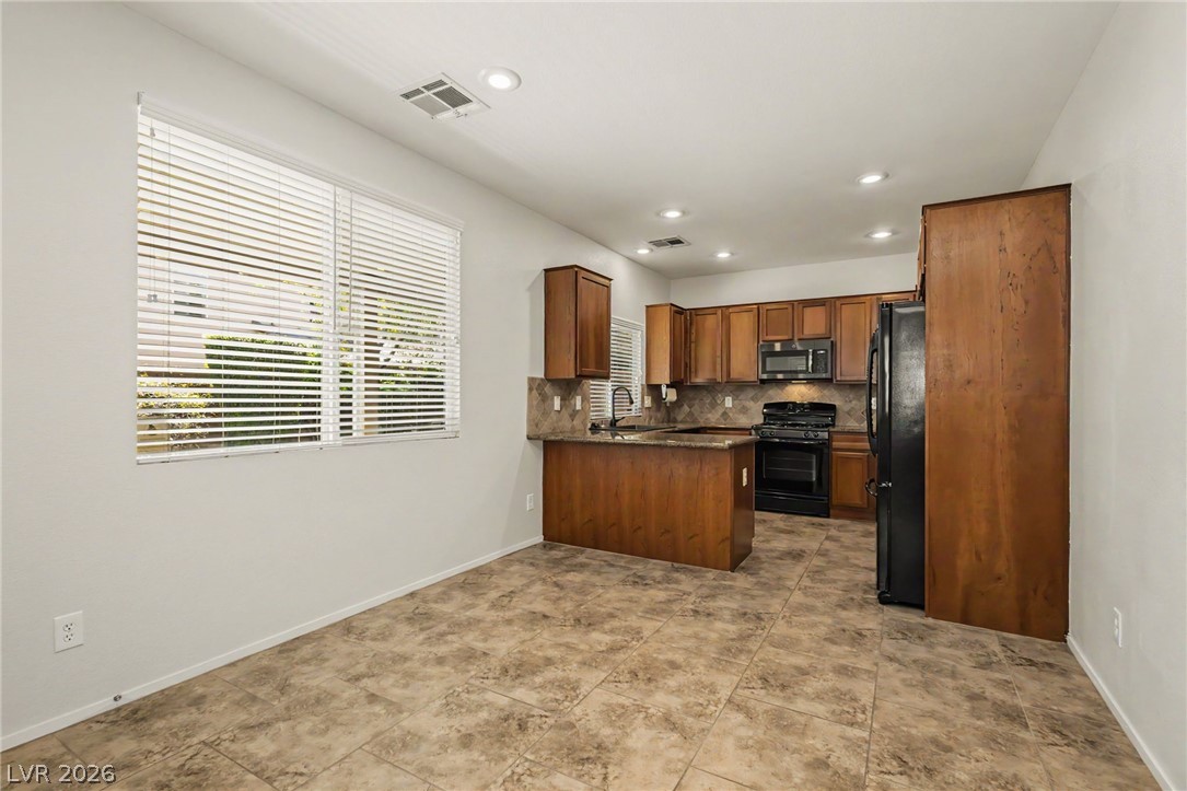10643 Bandera Mountain Lane Property Photo 8