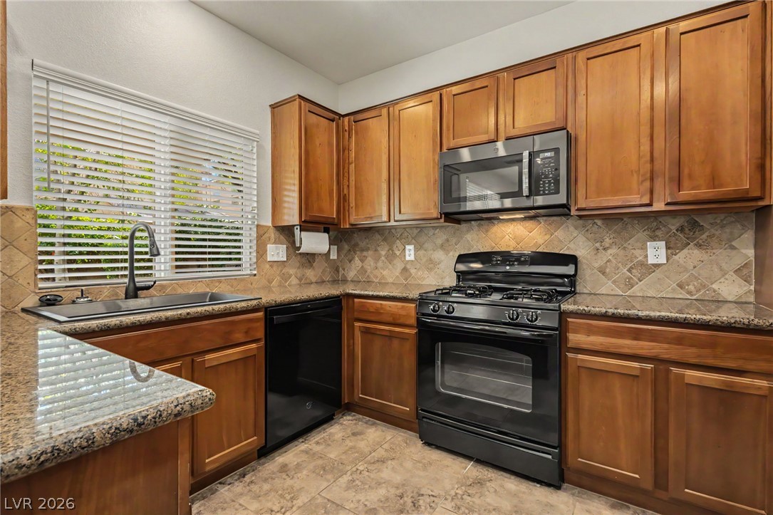 10643 Bandera Mountain Lane Property Photo 12