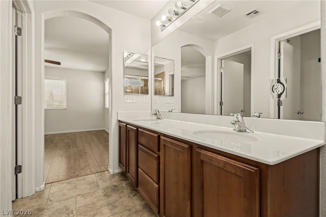 10643 Bandera Mountain Lane Property Photo 21