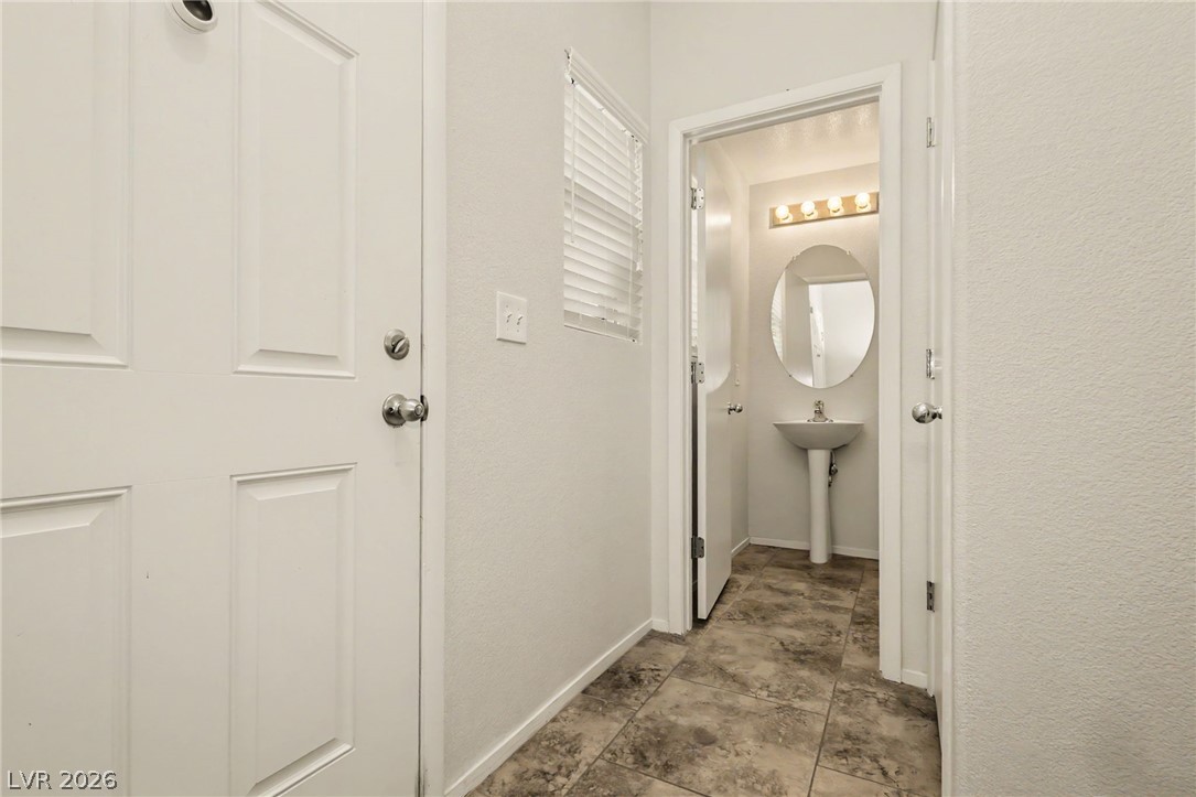 10643 Bandera Mountain Lane Property Photo 32
