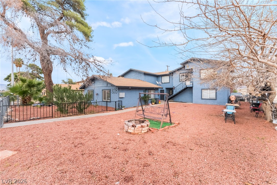 828 Sagman Street Property Photo 4