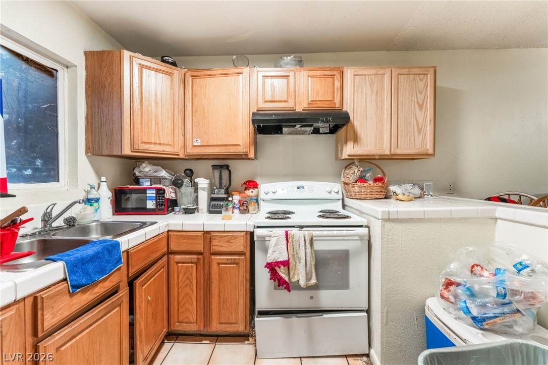 828 Sagman Street Property Photo 55
