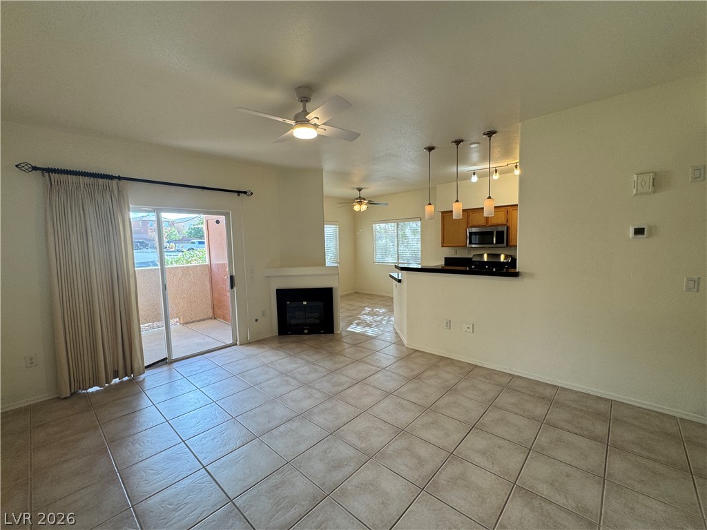 1050 East Cactus Avenue 1082 Property Photo 5