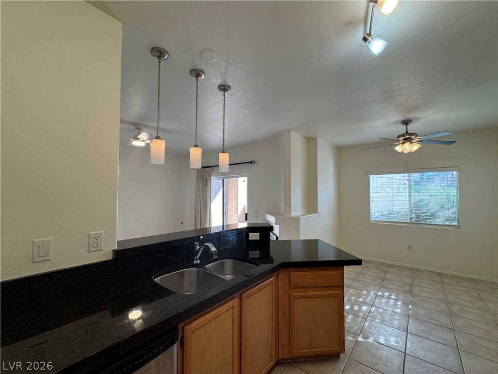 1050 East Cactus Avenue 1082 Property Photo 10