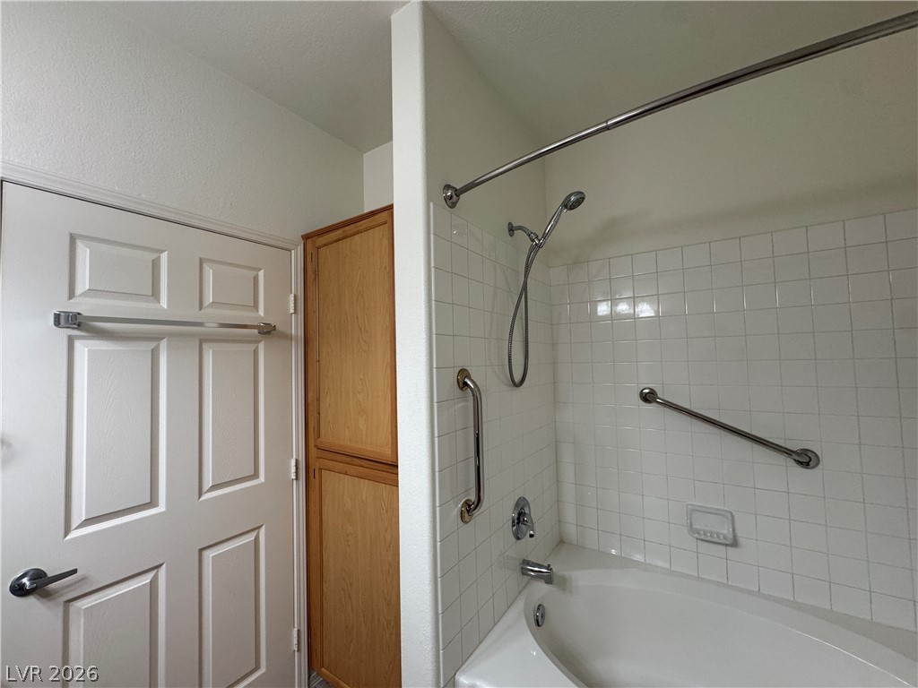 1050 East Cactus Avenue 1082 Property Photo 18