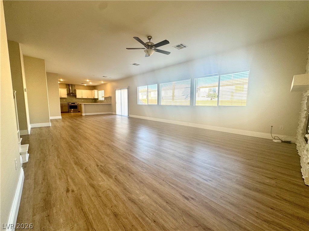 6312 Sterling Ranch Way Property Photo 4