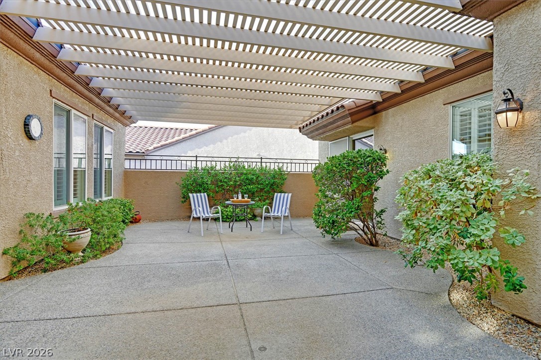 2058 Fountain City Street Property Photo 2