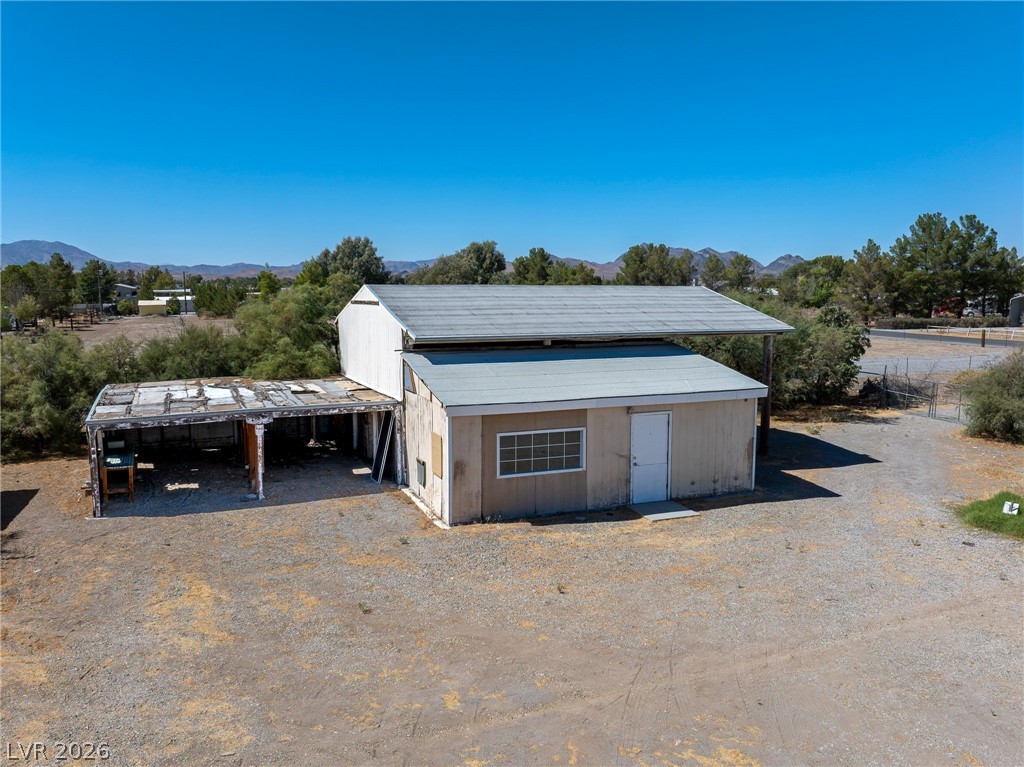 1801 West Irons Street Property Photo 4