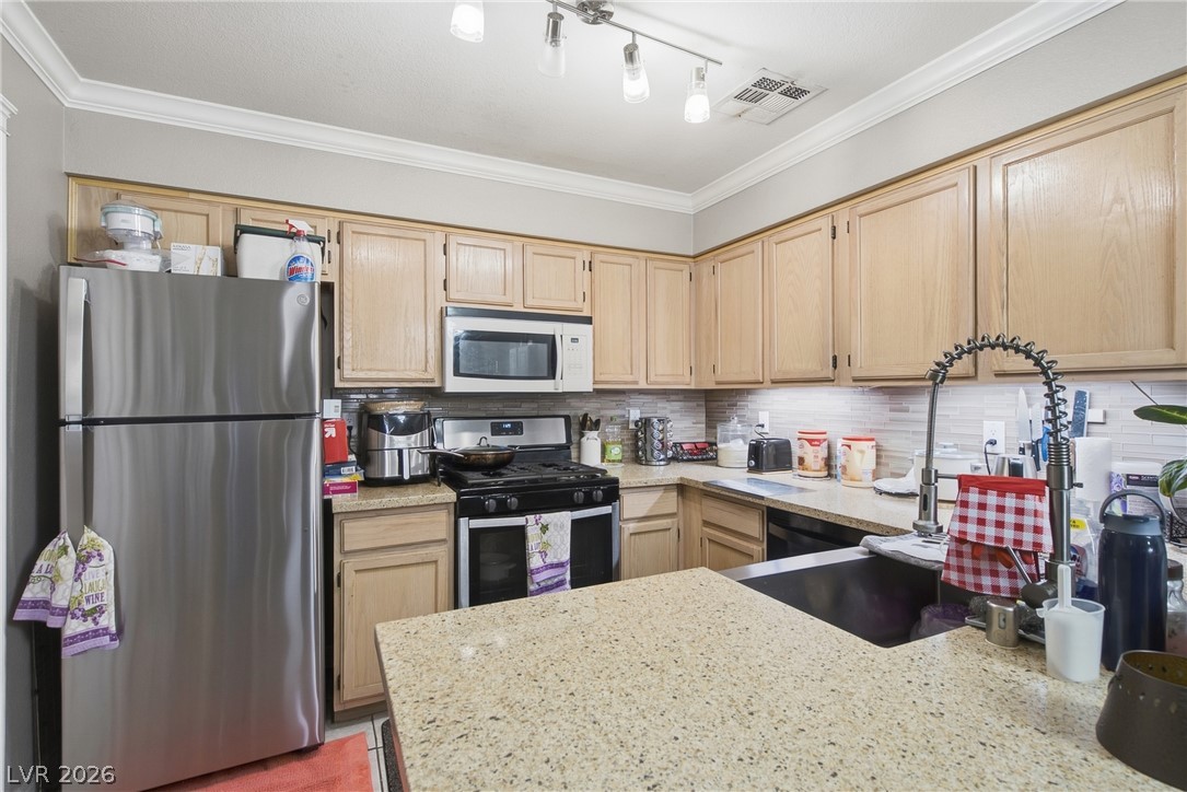 2121 Willowbury Drive C Property Photo 16