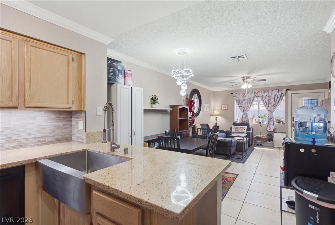 2121 Willowbury Drive C Property Photo 21