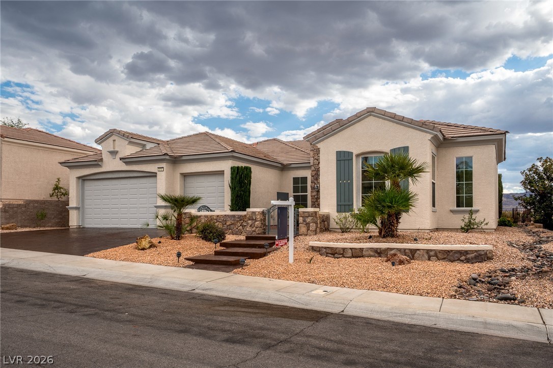 2727 White Sage Drive Property Photo 4