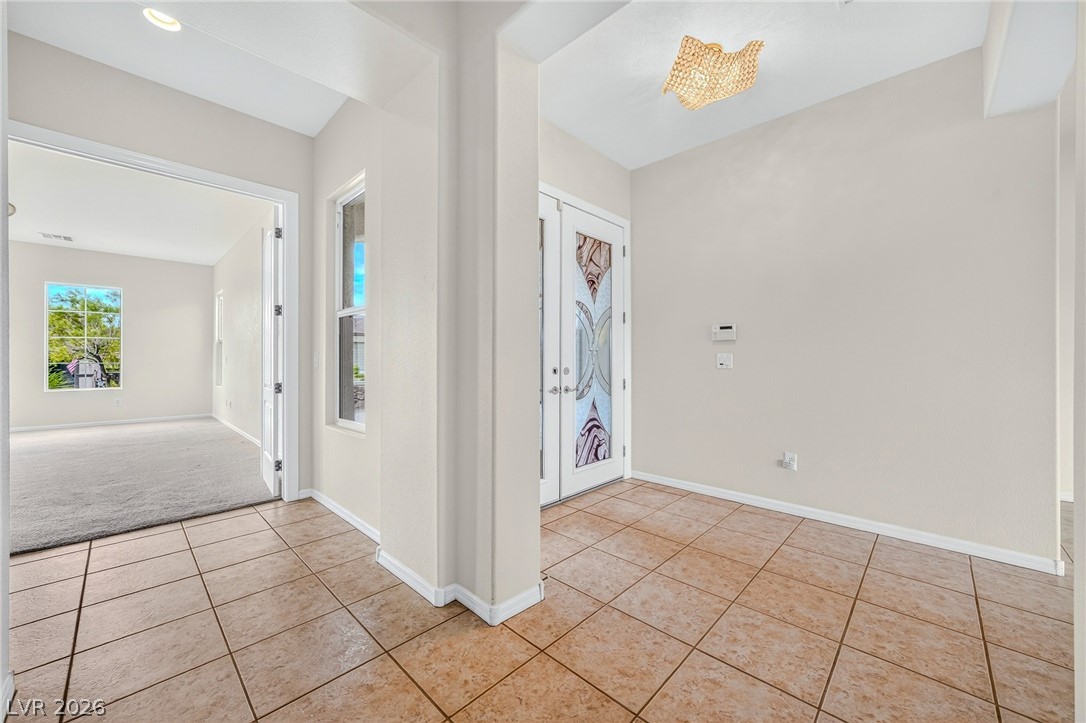 2727 White Sage Drive Property Photo 12
